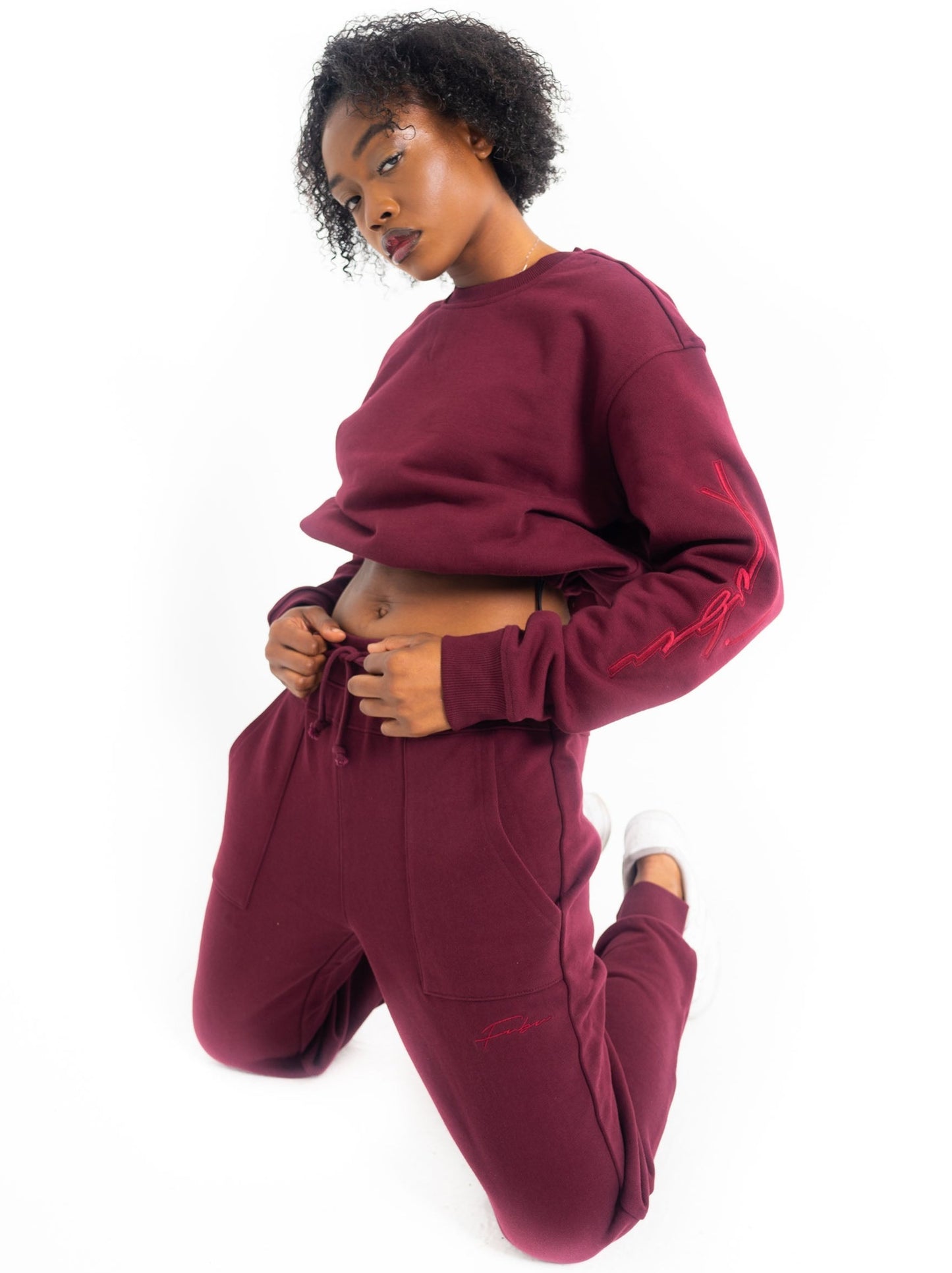 Women's Utility Signature Jogger - Burgundy